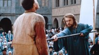кадри з серіалу Король: страшне пророцтво