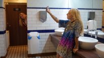 кадри з фільму Не очікуйте забагато від кінця світу