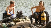 кадри з фільму Підводний будинок