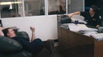 кадри з серіалу Шини