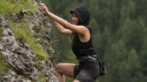 кадри з фільму На гребені хвилі