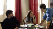кадри з фільму Залишимося друзями