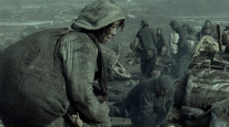 кадри з фільму Згадуючи 1942