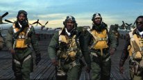 кадри з фільму Червоні Хвости