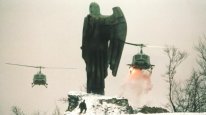 кадри з фільму У тилу ворога