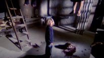 кадри з фільму Будинок на краю цвинтаря