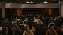 кадри з фільму Зникнення Елеанор Ріґбі: Вона