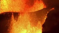 кадри з серіалу Народження континентів
