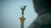 кадри з фільму Зона війни. Беар Ґріллс зустрівся із президентом Зеленським