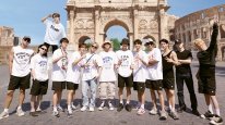 кадри з серіалу Нана тур з SEVENTEEN