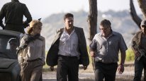 кадри з фільму На вістрі