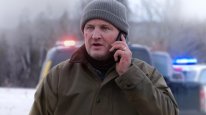 кадри з серіалу Останній рубіж