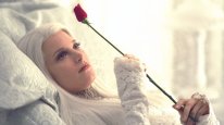 кадри з серіалу Снігова королева