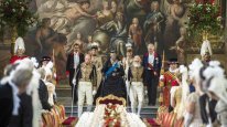 кадри з фільму Вікторія та Абдул