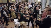 кадри з серіалу Берлінська школа танців 56