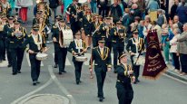 кадри з фільму Фанфари