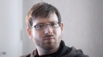 кадри з серіалу Найрозшукуваніший: Підліток-хакер