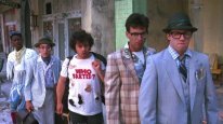 кадри з фільму Помста придурків 2: Придурки у Раю