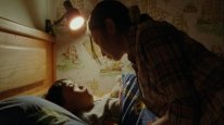 кадри з фільму Рисовий хлопчик спить