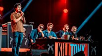 кадри з фільму Kill Tony: Хаос у Медісон-сквер-гардені