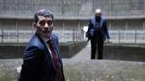 кадри з фільму Прем'єр-міністр