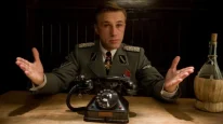 кадри з фільму Безславні виродки