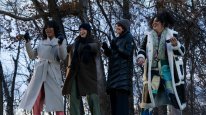 кадри з серіалу Дівчата в автобусі