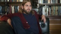 кадри з фільму Не хвилюйся, він далеко не піде