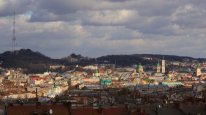 кадри з серіалу 7 природних чудес України