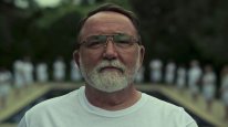 кадри з фільму Наш спільний батько