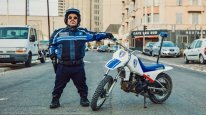 кадри з фільму Таксі 5