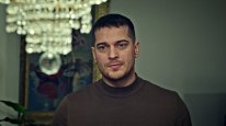 кадри з серіалу Безжальний