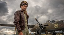 кадри з серіалу Пастка-22