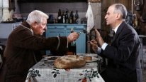 кадри з фільму Татуйований