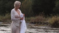 кадри з фільму Закляття: Дитя Молоха