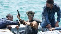кадри з фільму Крейсер «Індіанаполіс»