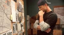 кадри з серіалу Нерозкрита справа: Вбивство Тупака і Біггі