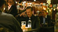кадри з серіалу Коли нас ніхто не бачить