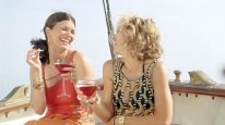 кадри з фільму Віднесені морем / Віднесені хвилею